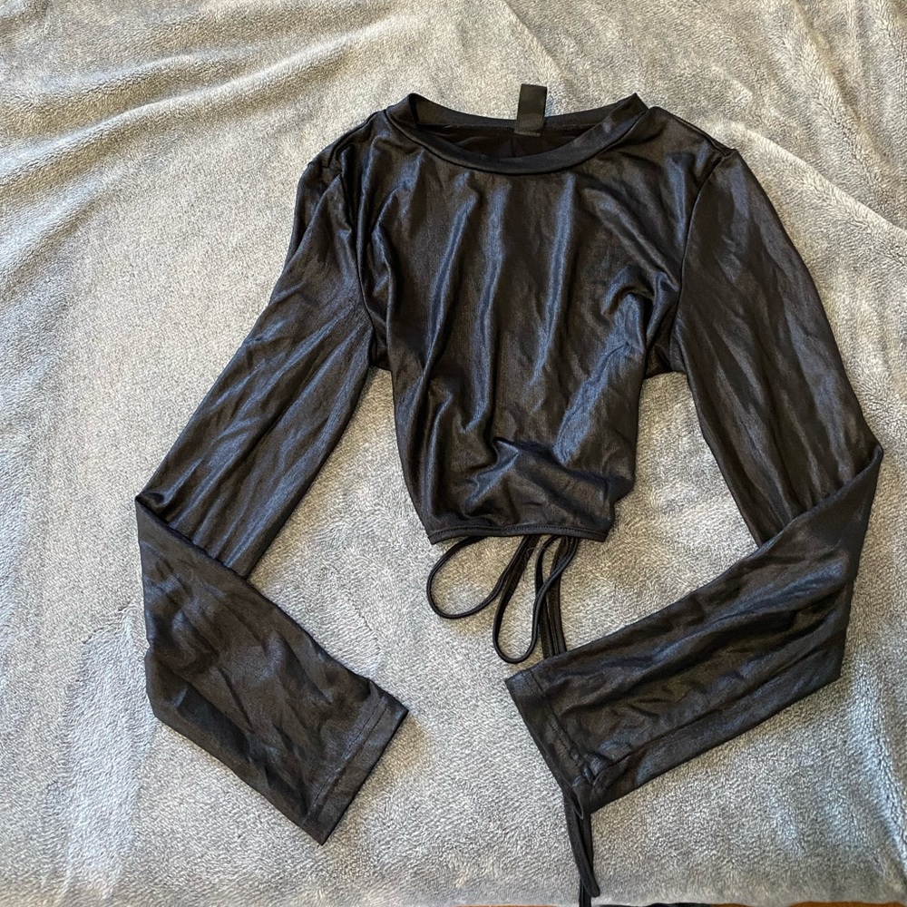 Size XS black tie crop top